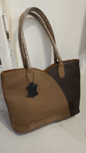 Lade das Bild in den Galerie-Viewer, Tasche recyceltes Leder Soruka