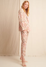 Lade das Bild in den Galerie-Viewer, Blazer leger, apricot mit Blumenprint