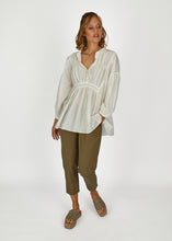Lade das Bild in den Galerie-Viewer, Bluse Modell "Thea"