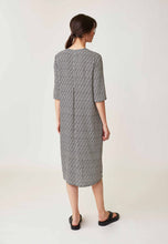 Lade das Bild in den Galerie-Viewer, Kleid "LEANDRA"