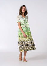 Lade das Bild in den Galerie-Viewer, Kleid