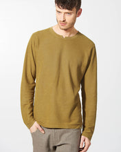 Lade das Bild in den Galerie-Viewer, Langarmshirt