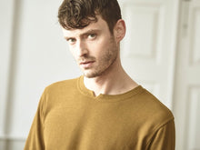 Lade das Bild in den Galerie-Viewer, Langarmshirt